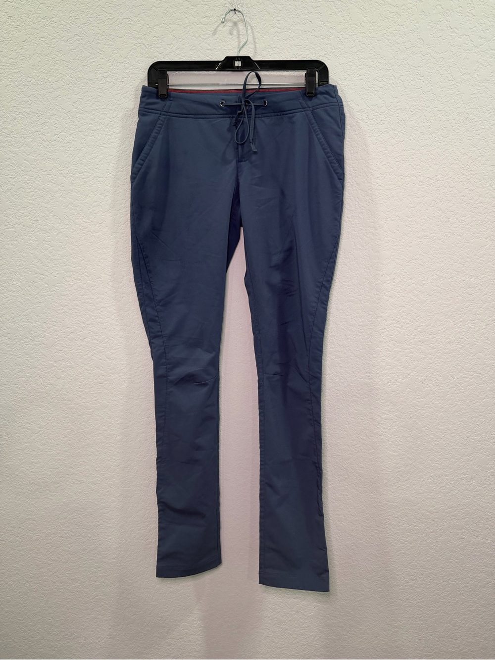 Columbia Women’s Navy Drawstring Joggers - Size 4